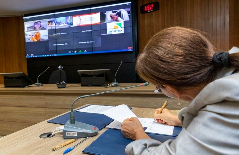 Anahp e OPAS firmam acordo para reduzir mortalidade materna por hemorragia em hospitais privados do Brasil