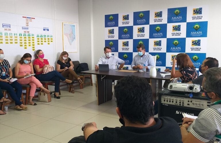 OPAS ajuda a estruturar Centro de Operações de Emergência no Amapá