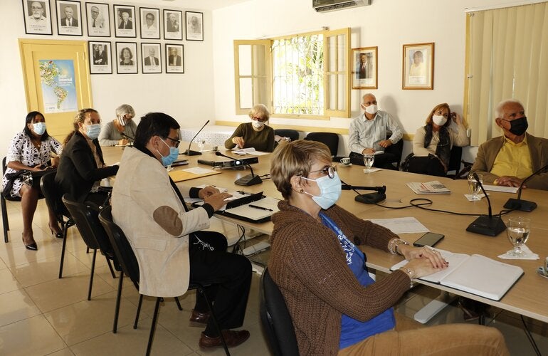 Participantes-seminario-web-salud-universal-cuba