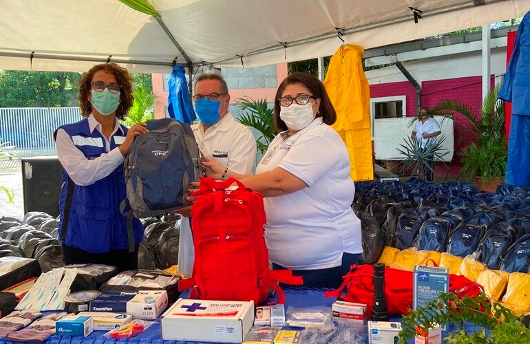 Donación mochilas médicas