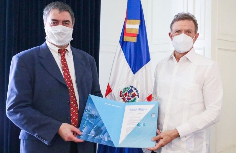 Representante junto a canciller del país 