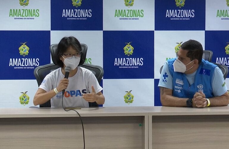 A consultora da OPAS Ho Yeh Li explicou que o equipamento pode ser utilizado em pacientes com quadro de internação leve a moderado 