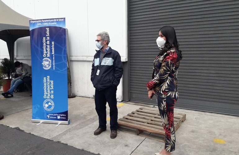 OPS/OMS dona 122 mil mascarillas para afectados por ceniza en Ecuador 