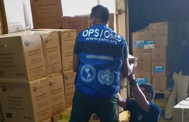 Entrega de equipos de protección personal en Venezuela