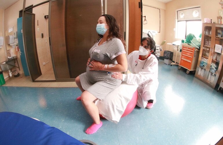 Comparten experiencias de implementación de la ley de parto respetado en Argentina