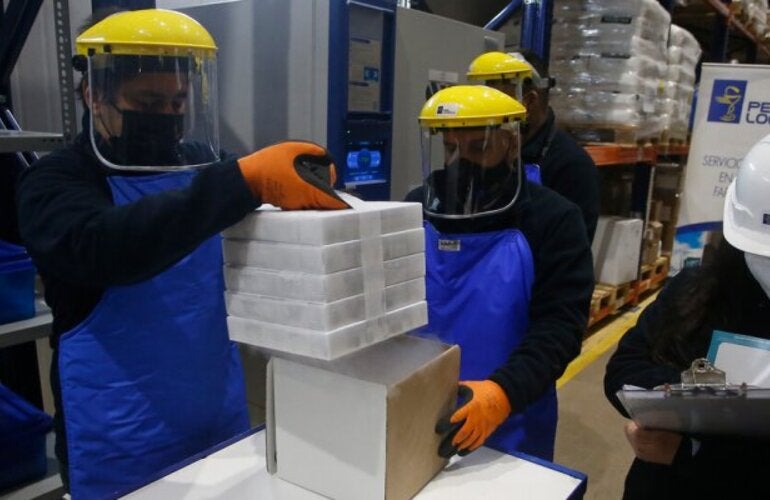 Chile recibió segundo cargamento de vacunas contra el COVID-19 COVAX