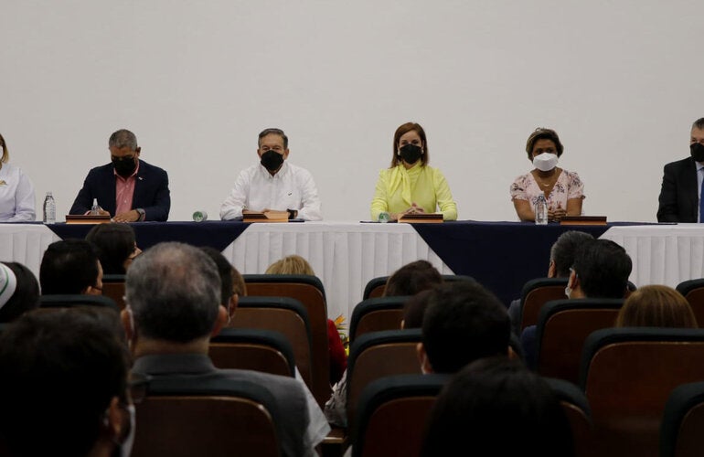 pan-mesa-principal-PAI-deposito-entrega