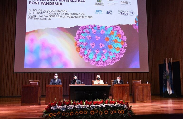 Participantes del acto inaugural: Daniel Salas, Roberto Cervantes, María Dolores Pérez y Luis Barboza