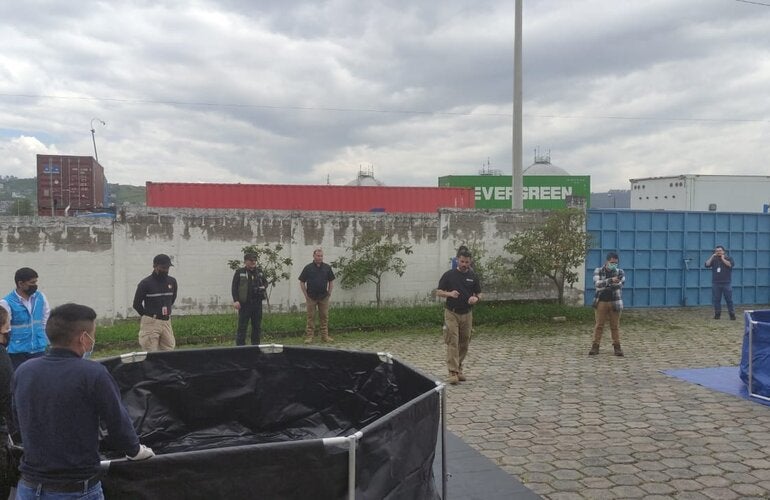 Capacitación a equipos de emergencia en uso de kits de suministro, abastecimiento de agua y gestión de residuos