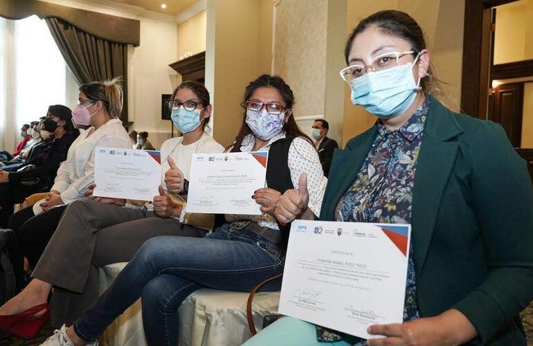 Gracias al apoyo de OPS, Ecuador se suma a los 11 países que implementan vigilancia de influenza, COVID-19 y otros virus