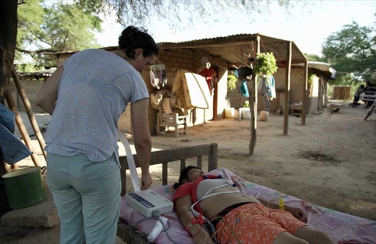 Un proyecto investigará factores de riesgo de la transmisión materno-infantil de Chagas y Hepatitis B en la Triple Frontera del Chaco Americano