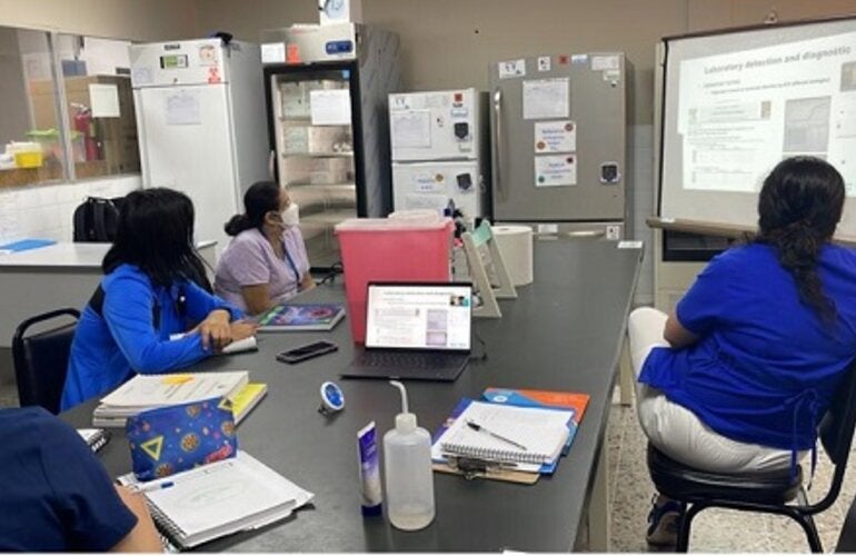 capacitacion sobre viruela símica en Honduras