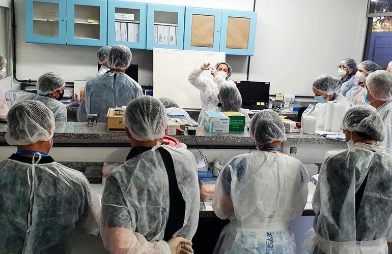 Capacitación en laboratorio  