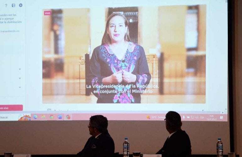 Ministerio de Salud Pública del Ecuador presenta normas para mejorar la asistencia sanitaria