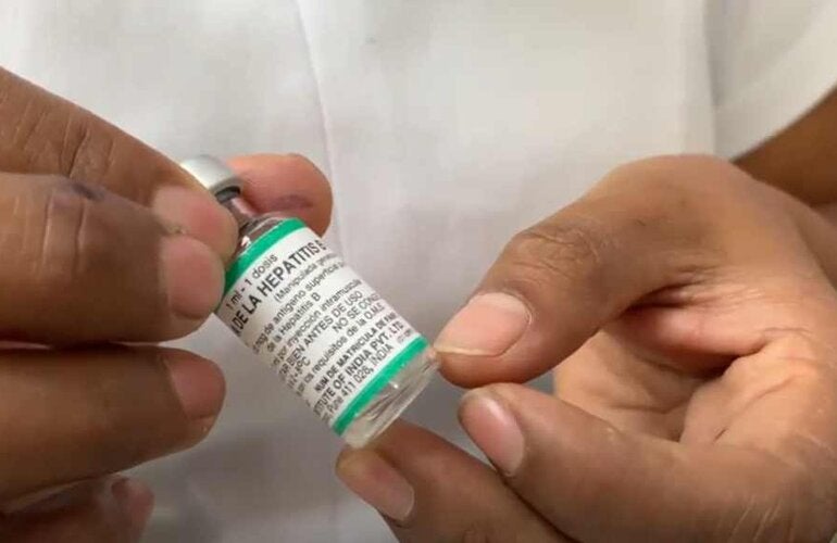 Con talento artístico y comunicacional, así como conocimiento científico el personal sanitario del Ecuador informa y promueve la prevención contra la hepatitis