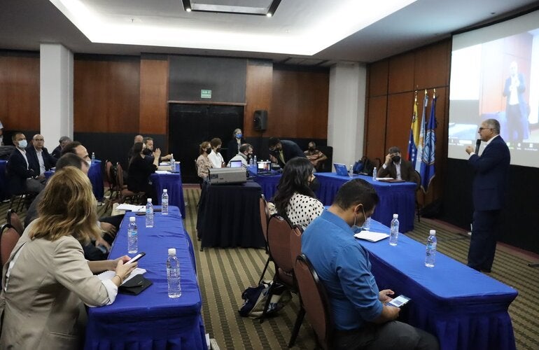 El Representante de OPS en Venezuela, Cristián Morales, fue el encargado de abrir cada una de estas sesiones de diálogo