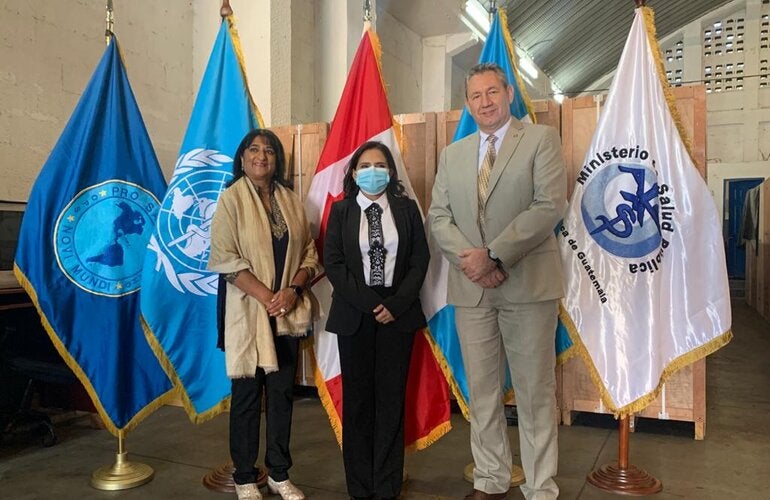 Donación equipo de refrigeración para resguardo de vacunas