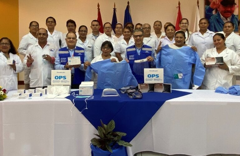 Donación de equipos y material de reposición periodica