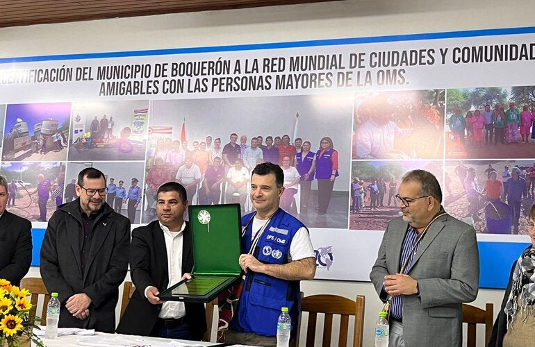 Acto de Entrega de la Certificación del Acto de Entrega de la Certificación del Municipio de Boquerón en el Chaco paraguayo de la Red Mundial de ciudades y comunidades amigables de las personas mayores de la Organización Mundial de la Salud (OMS)