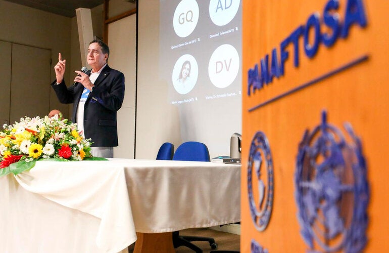 Vista Dr. Jarbas Barbosa al Centro Panamericano de Fiebre Aftosa y Salud Pública Veterinaria