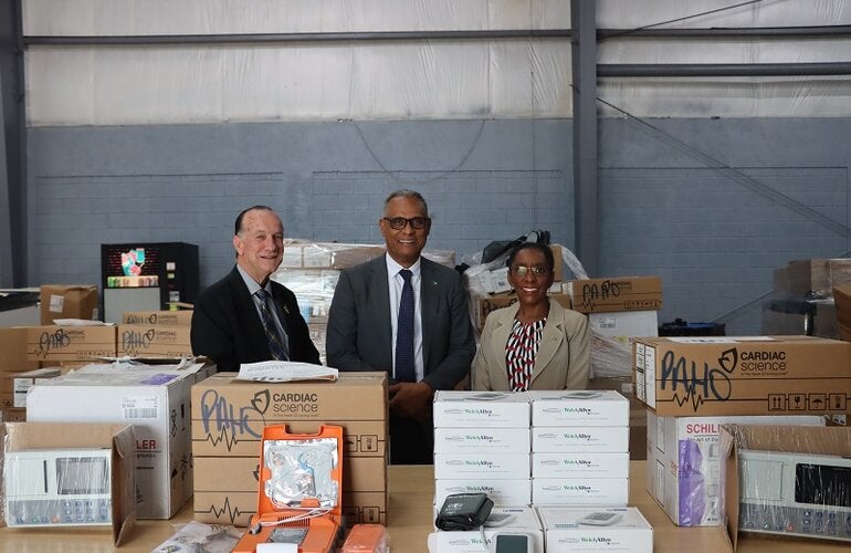 PAHO/WHO donates telehealth equipment to The Bahamas’ Ministry of Health and Wellness