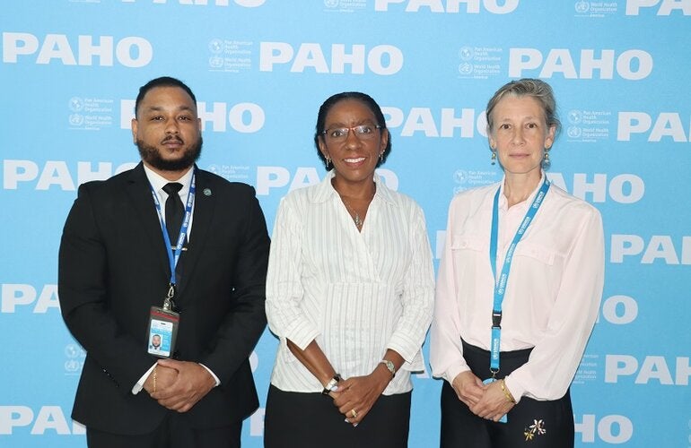UNHCR representatives make Courtesy Call to PAHO/WHO Representative in The Bahamas.