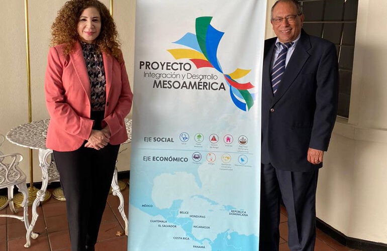 Presentación de Director CAM