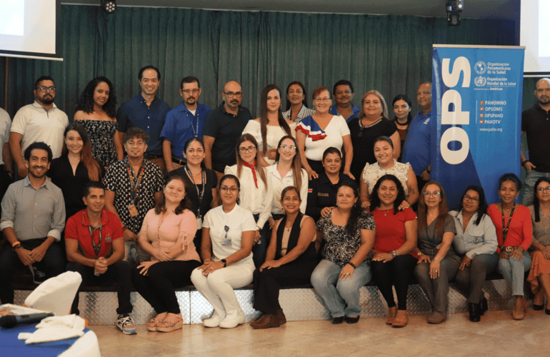 Participantes en la fotografía grupal