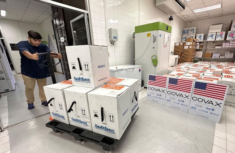 Recepción de vacuna Bivalente contra La COVID-19