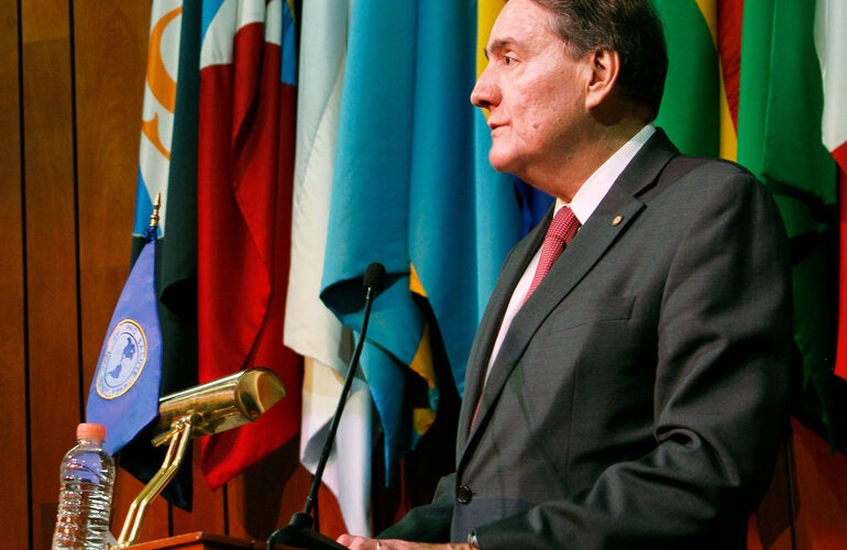 Dr. Jarbas Barbosa, underscored that the COVID-19 crisis brought to the fore the need to diversify the production of healthcare technologies to ensure equitable access and advance towards universal health in the Americas.