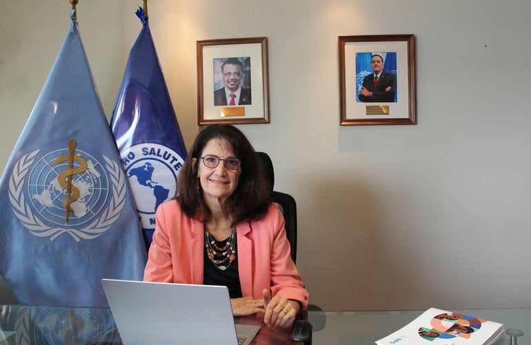 Dra. Maureen Birmingham en oficina de la representación