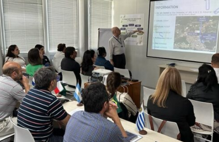 OPAS - FIOCRUZ - Butantan Fim do Curso de Desenvolvimento e Produção da Vacina 