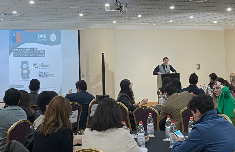 120 profesionales de los diversos niveles que integran la red asistencial del Ministerio de Salud se reunieron para reflexionar sobre la experiencia en la implementación de esta estrategia de gestión remota.