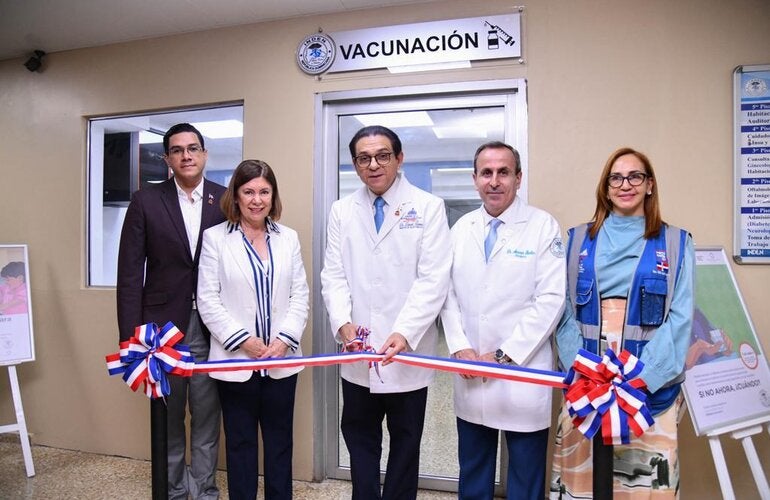 Salud Pública inicia primera "Jornada de vacunación contra Neumococo" dirigida a personas diabéticas.