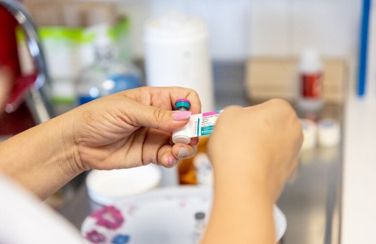 OPS colabora en Argentina para fortalecer la vigilancia de eventos adversos atribuibles a vacunas