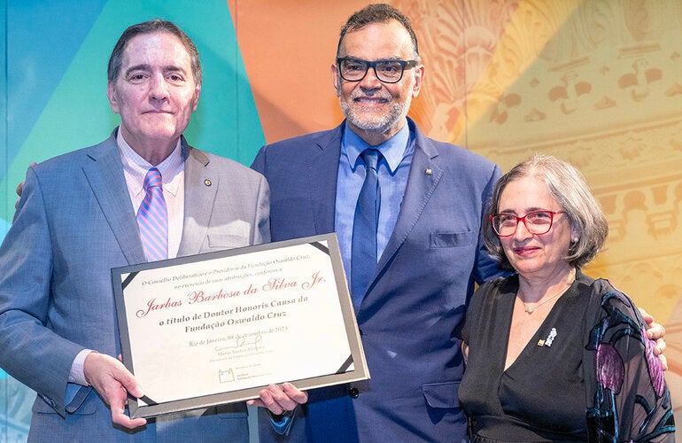 Entrega da homenagem