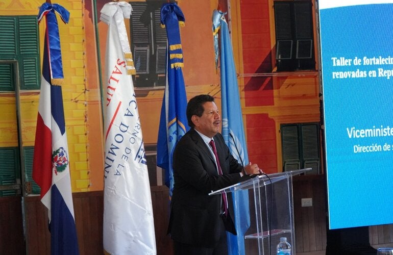 Pérdida de un pionero en la Salud Pública: fallece el Dr. Roger Montes, asesor de la OPS