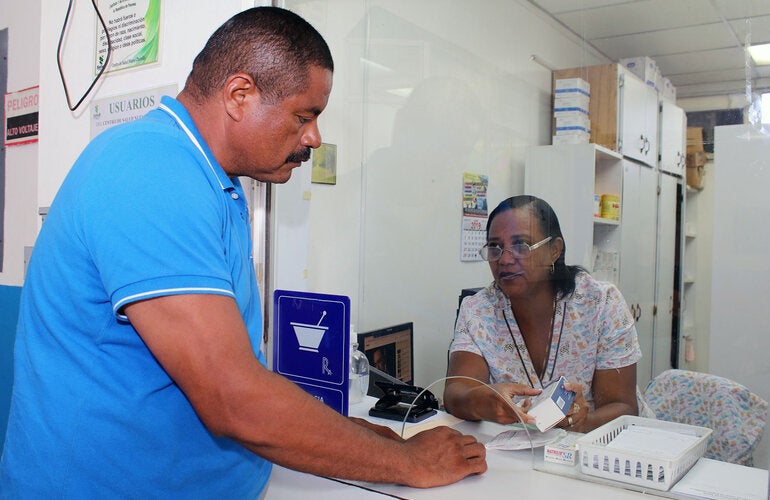 personal de salud en servicio de salud