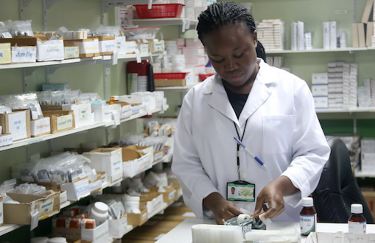 La OPS presenta la Herramienta para la evaluación de la calidad de la prestación de los servicios farmacéuticos 