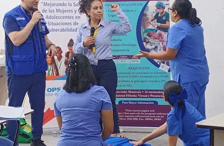 PAHO trainers conducting simulation exercises on obstetric complications with nursing master's students