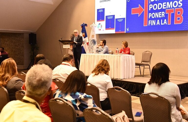 OPS conmemora Día Mundial de la Lucha contra la Tuberculosis en apoyo al Ministerio de Salud en jornada científica