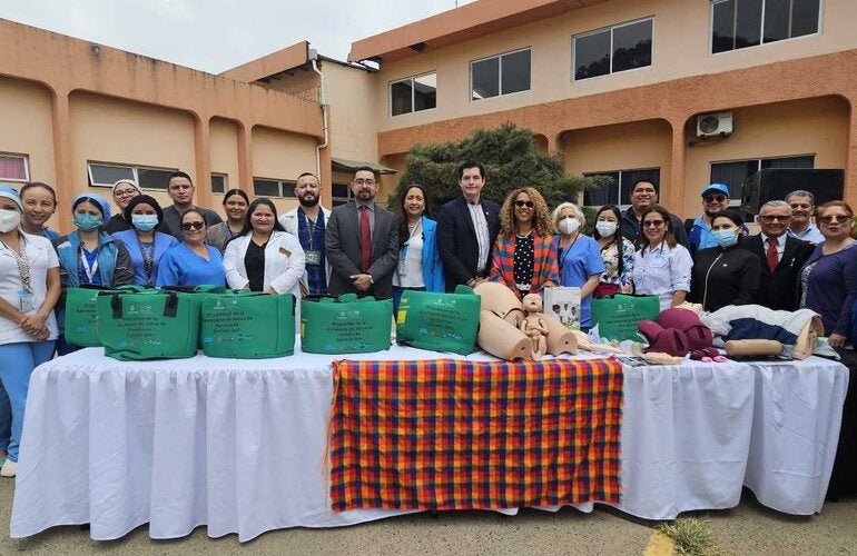 Personal Hospital Enrique Aguilar Cerrato y OPS