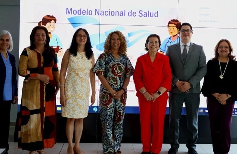 Equipo de Honduras en lanzamiento de 3 cursos del SNS