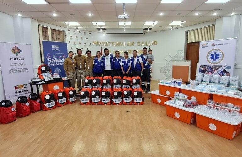 entrega equipo a emergencias