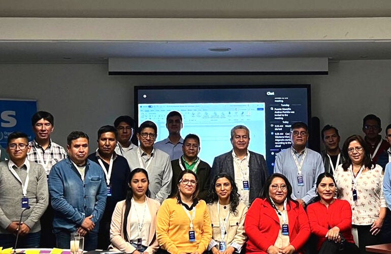 Foto de taller a expertos en salud, sistemas de información y actores involucrados en la transformación digital del sector de la salud