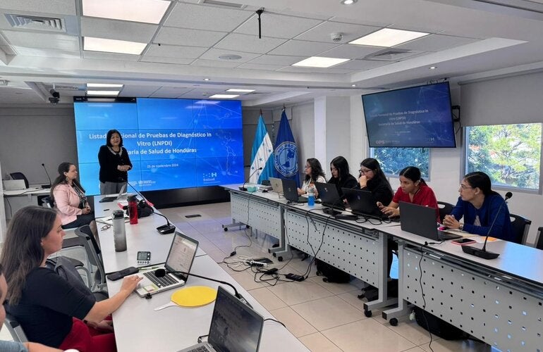 Comité Ad hoc para revisar el listado de pruebas de diagnóstico in vitro