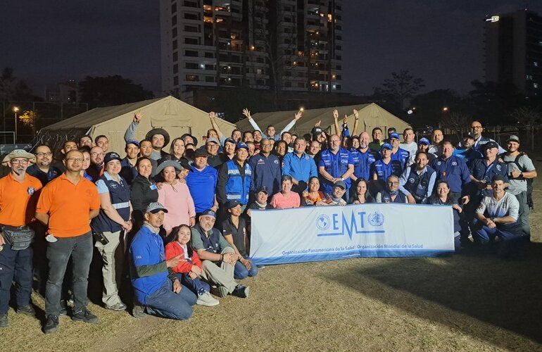 Miembros del EMT de la Caja Costarricense de Seguro Social