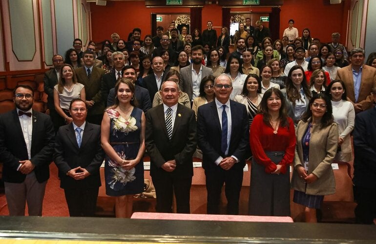 Ecuador presentó nuevo reglamento sobre ensayos clínicos desarrollado con asistencia técnica de la OPS