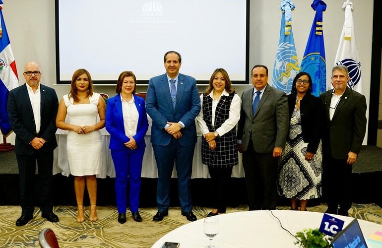 Autoridades durante  autoevaluación del Reglamento Sanitario Internacional (RSI)