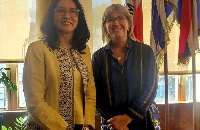 Ministra Lustemberg y Representante Chang